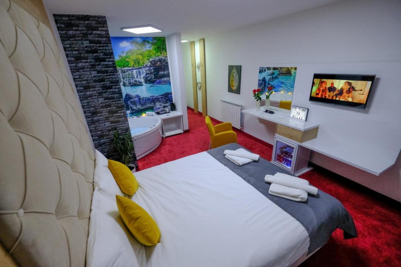 Delux Apartmani Bulevar 塞拉耶佛 外观 照片