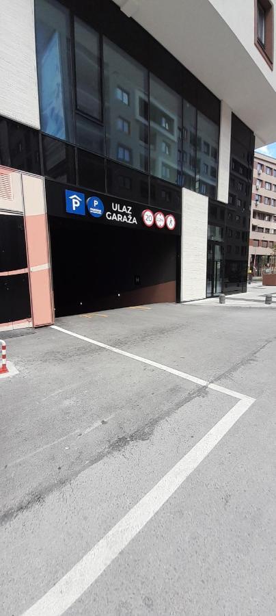 Delux Apartmani Bulevar 塞拉耶佛 外观 照片